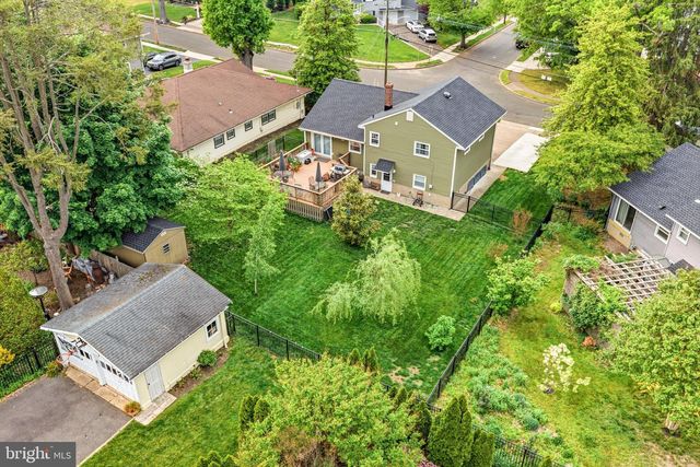 404 GRAISBURY AVE, Haddonfield, NJ 08033