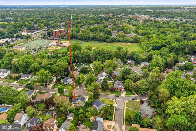 404 GRAISBURY AVE, Haddonfield, NJ 08033