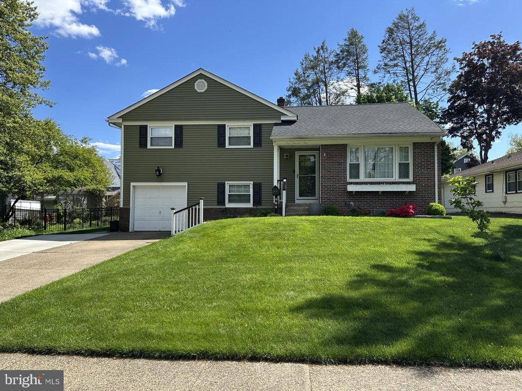 404 GRAISBURY AVE, Haddonfield, NJ 08033