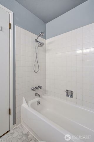 3020 206th Place SW, Lynnwood, WA 98036