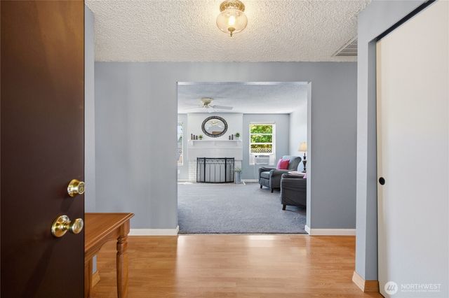 3020 206th Place SW, Lynnwood, WA 98036