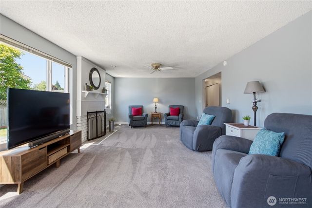 3020 206th Place SW, Lynnwood, WA 98036
