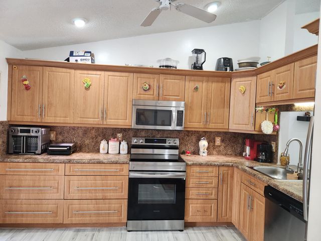 3226 S Carambola Cir S S, Coconut Creek, FL 33066