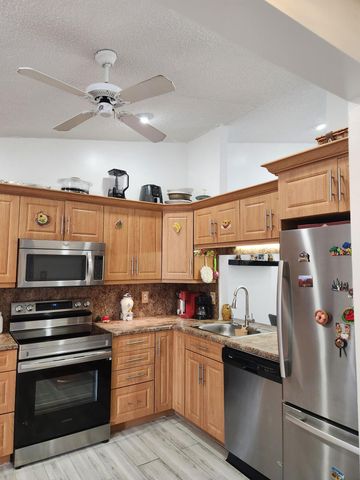 3226 S Carambola Cir S S, Coconut Creek, FL 33066