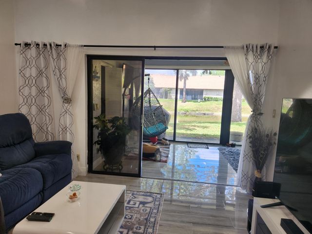 3226 S Carambola Cir S S, Coconut Creek, FL 33066