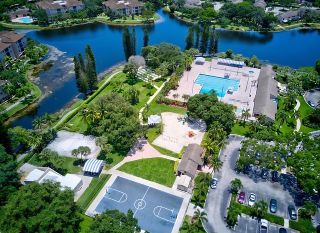 3226 S Carambola Cir S S, Coconut Creek, FL 33066