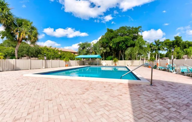 3226 S Carambola Cir S S, Coconut Creek, FL 33066