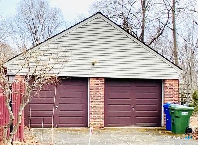 95 Dyer Avenue, Canton, CT 06019