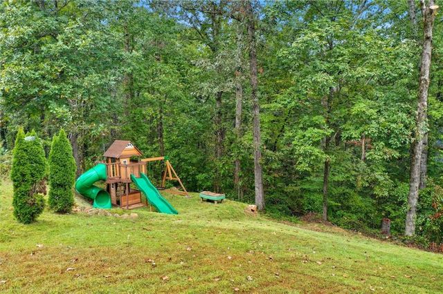 8514 Mcbride Lane, Gainesville, GA 30506