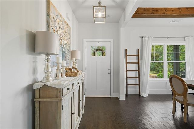 8514 Mcbride Lane, Gainesville, GA 30506