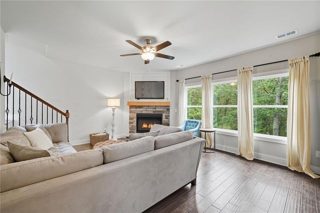 8514 Mcbride Lane, Gainesville, GA 30506