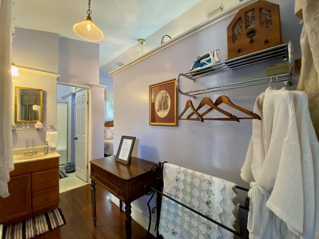 83 Cedar St, St Augustine, FL 32084