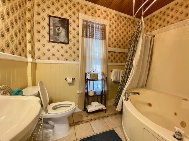 83 Cedar St, St Augustine, FL 32084