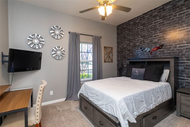 9101 Iron Mountain Trail, Justin, TX 76247