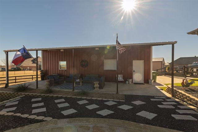 9101 Iron Mountain Trail, Justin, TX 76247