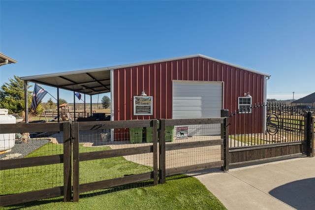 9101 Iron Mountain Trail, Justin, TX 76247