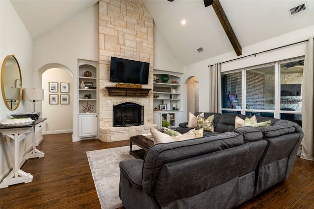 9101 Iron Mountain Trail, Justin, TX 76247