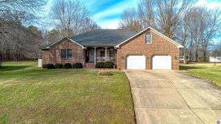 245 Stonecreek Place, Paducah, KY 42003