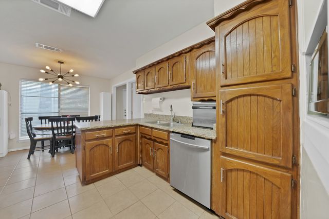 6905 Yorkston Street, Watauga, TX 76148