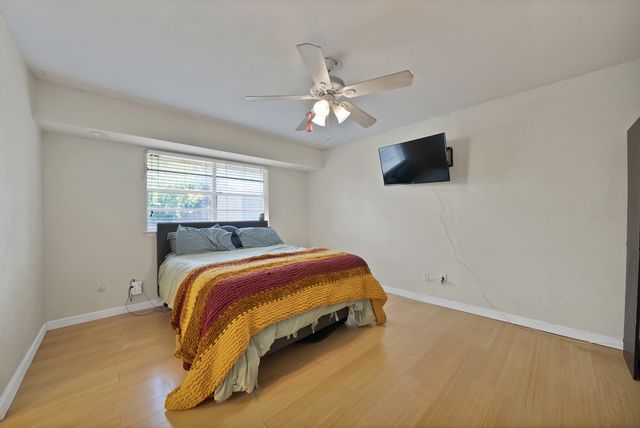 6905 Yorkston Street, Watauga, TX 76148