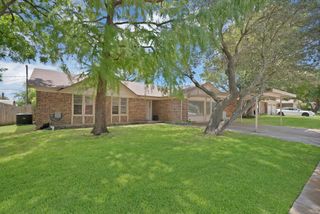 6905 Yorkston Street, Watauga, TX 76148