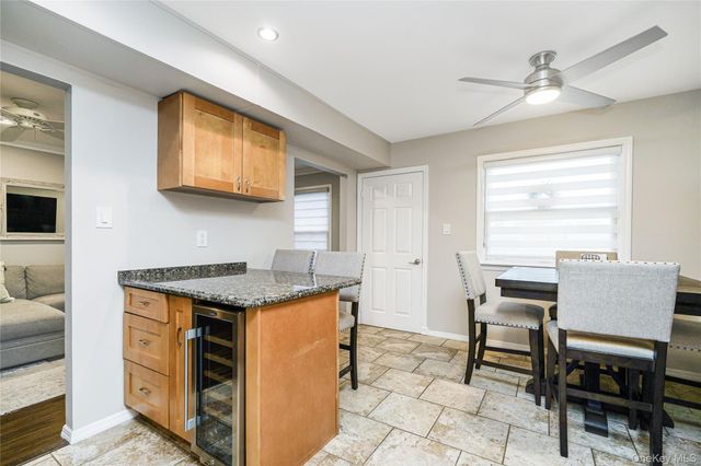 68 Gina Court, Staten Island, NY 10314