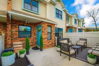 68 Gina Court, Staten Island, NY 10314