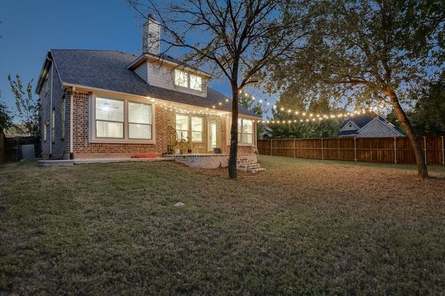2401 Cabrillo Lane, Mansfield, TX 76063