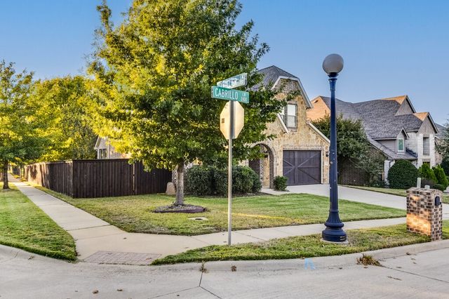 2401 Cabrillo Lane, Mansfield, TX 76063