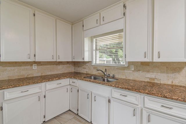 1509 N San Jacinto Street, Conroe, TX 77301