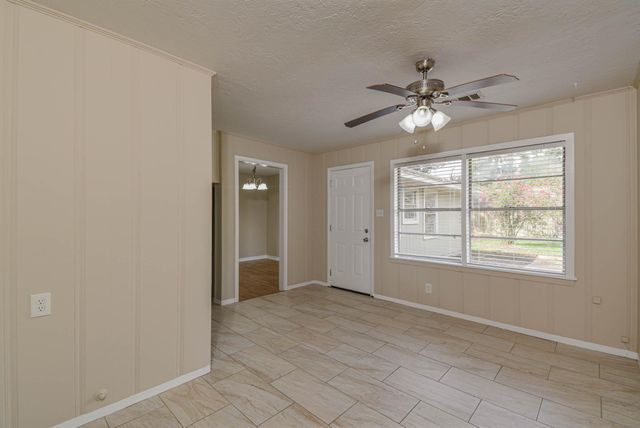 1509 N San Jacinto Street, Conroe, TX 77301