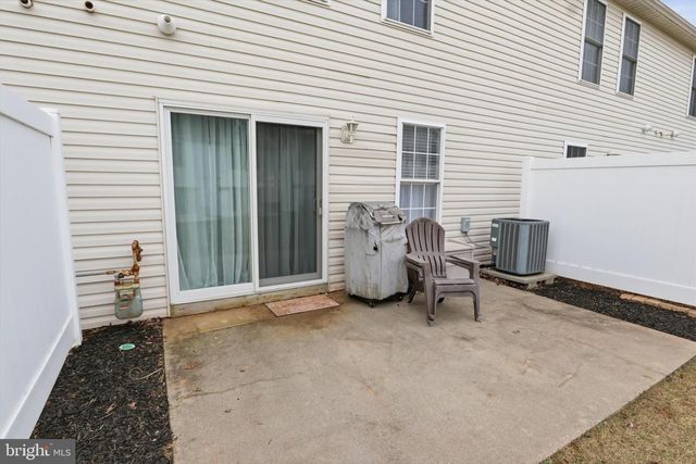 612 MALLARD DR, Etters, PA 17319