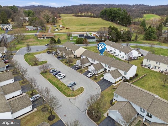 612 MALLARD DR, Etters, PA 17319