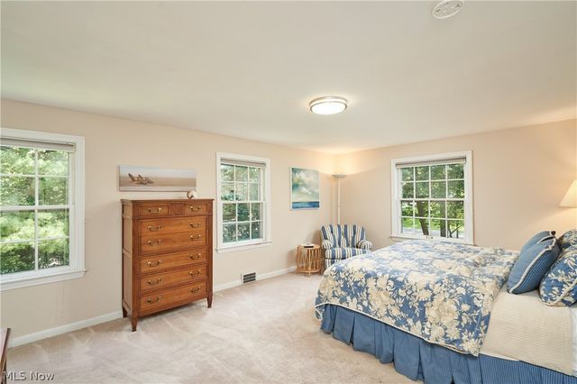 2345 Chatham Road, Akron, OH 44313