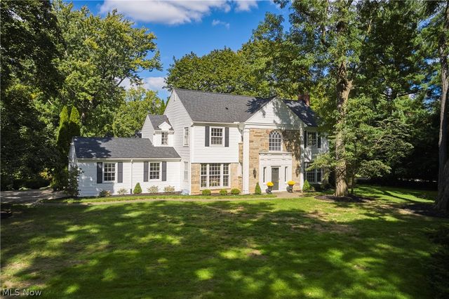 2345 Chatham Road, Akron, OH 44313
