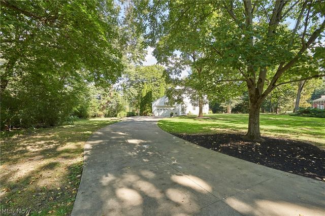 2345 Chatham Road, Akron, OH 44313