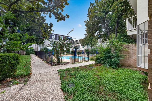 2601 Bellefontaine Street B110, Houston, TX 77025