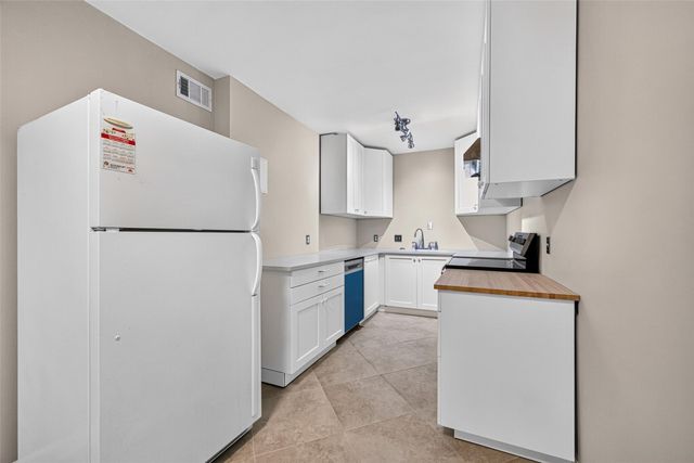 2601 Bellefontaine Street B110, Houston, TX 77025