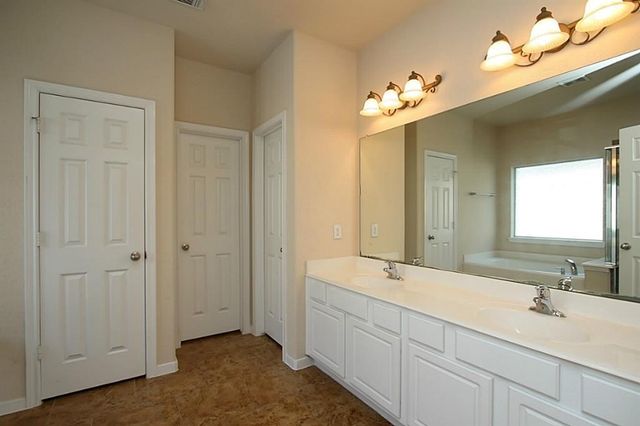 63 S Archwyck Circle, The Woodlands, TX 77382