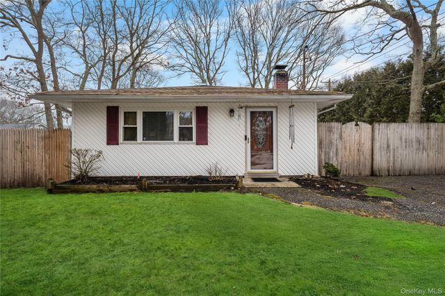 25 Woodcut Drive, Mastic Beach, NY 11951