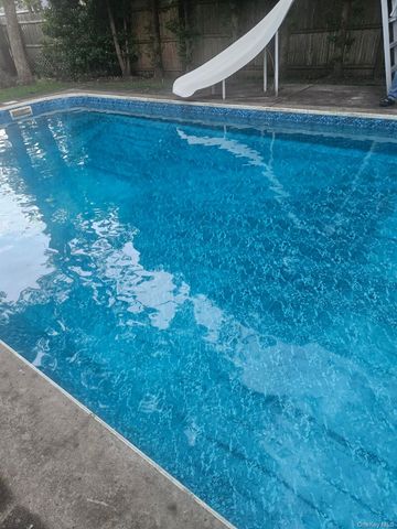 25 Woodcut Drive, Mastic Beach, NY 11951