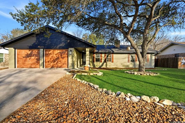 1522 Devin Dr, New Braunfels, TX 78130