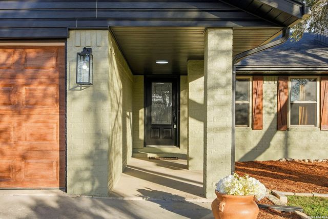 1522 Devin Dr, New Braunfels, TX 78130