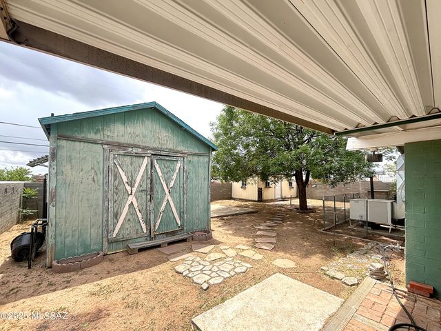 919 W 3rd Avenue, San Manuel, AZ 85631