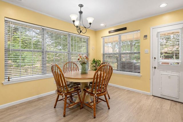 1450 Pleasant Valley Drive, Huntsville, TX 77340