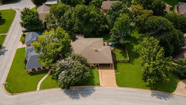 1450 Pleasant Valley Drive, Huntsville, TX 77340