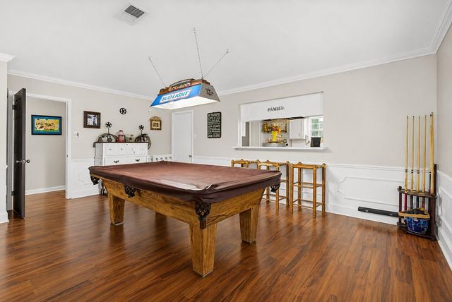 1450 Pleasant Valley Drive, Huntsville, TX 77340