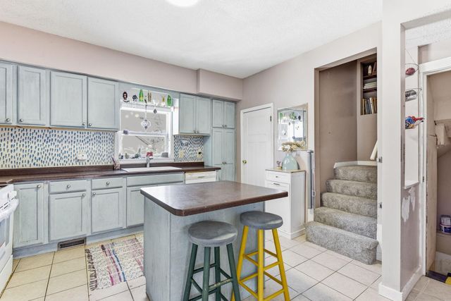 1243 Reaney Avenue, Saint Paul, MN 55106