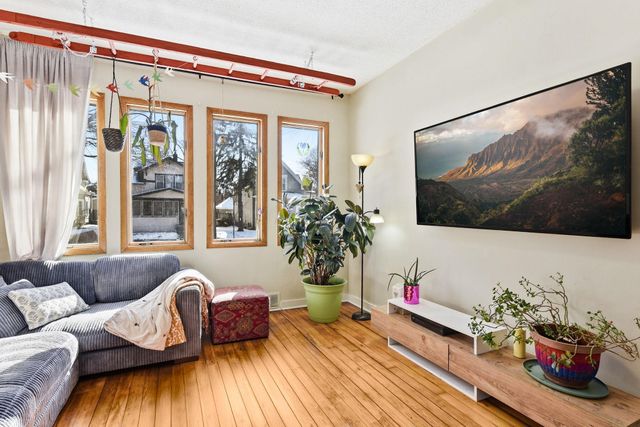 1243 Reaney Avenue, Saint Paul, MN 55106