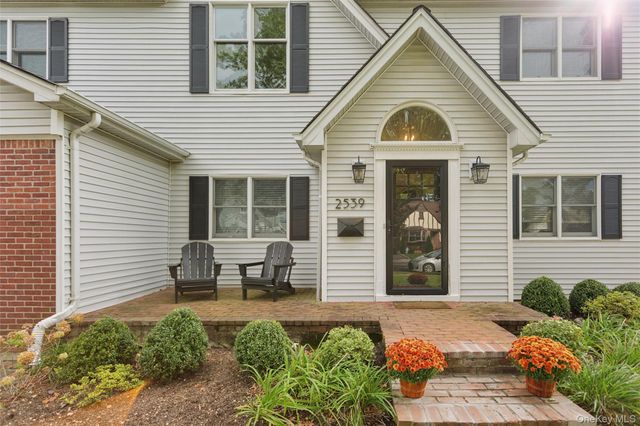 2539 Washington Avenue, Oceanside, NY 11572